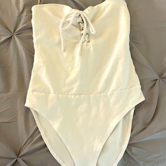 Forever 21 White Strapless Tube Top Bodysuit - Picture 1 of 3